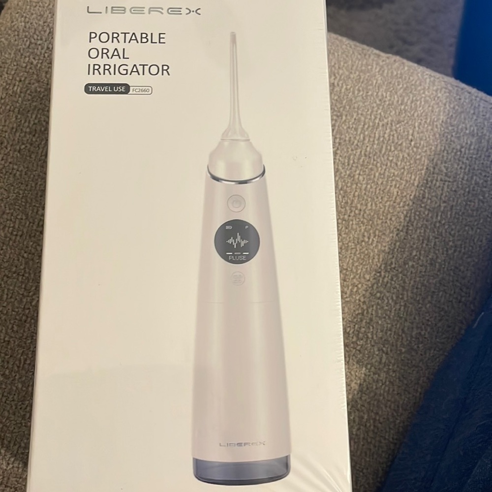 Portable Oral Irrigator